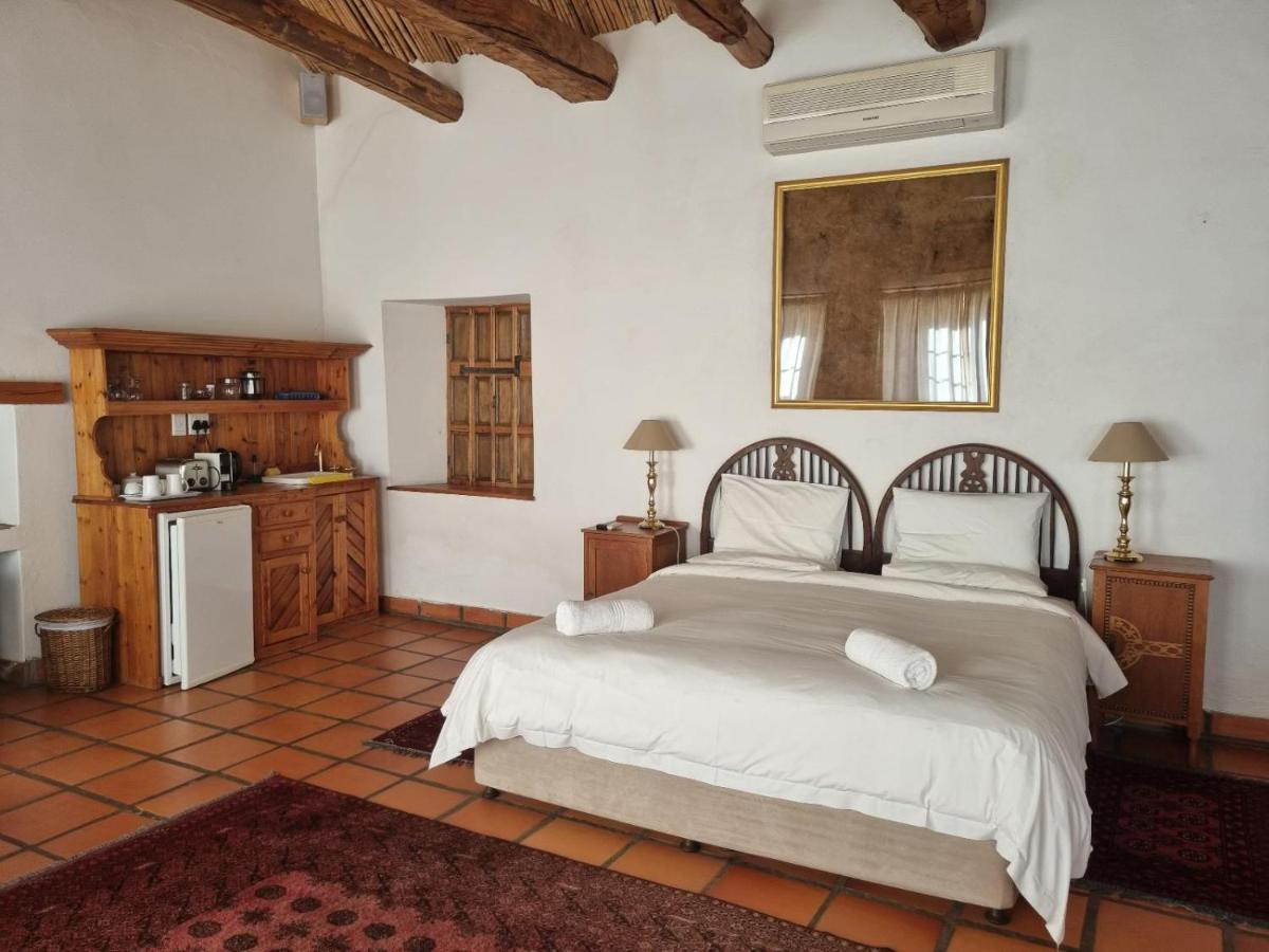 Red Mountain Ridge Karoo Oasis And Guest Farm Apartment Buffelskloof ภายนอก รูปภาพ