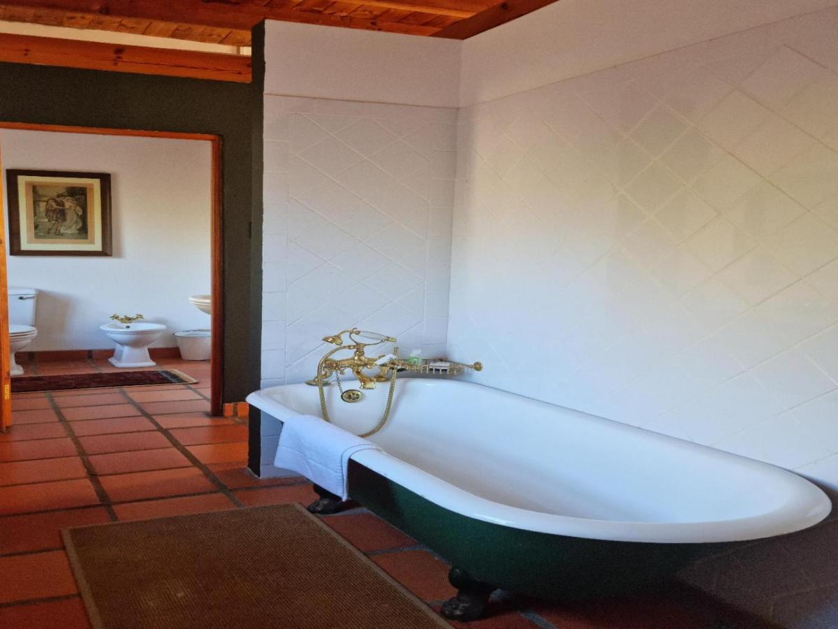Red Mountain Ridge Karoo Oasis And Guest Farm Apartment Buffelskloof ภายนอก รูปภาพ