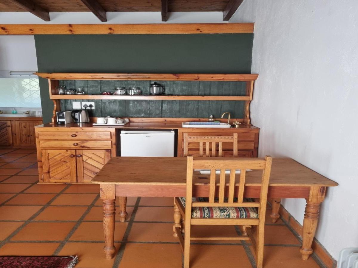 Red Mountain Ridge Karoo Oasis And Guest Farm Apartment Buffelskloof ภายนอก รูปภาพ